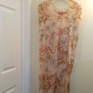 A4 Vince Camuto S Floral Sheer Dress/Beach Cover up